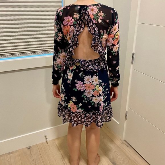H&M Floral Navy Open Back Long-sleeved Mini Dress - Picture 1 of 2